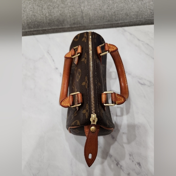 Authentic Louis Vuitton Mini Speedy (with Strap) - Picture 5 of 16